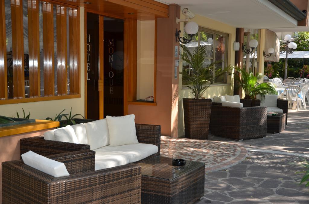 Hotel Monique Cervia Exterior photo