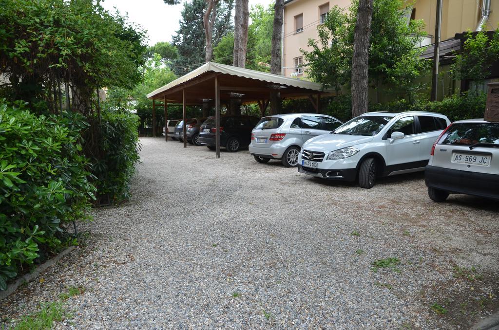 Hotel Monique Cervia Exterior photo